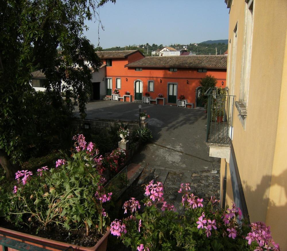 Baglio Delle Rose Bed and Breakfast Giarre Eksteriør billede